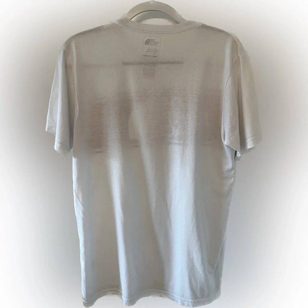 The North Face Short Sleeve Tee. Size L. Color White. - Picture 2 of 3